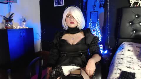 lucy online show from 12-08-24, 03:21