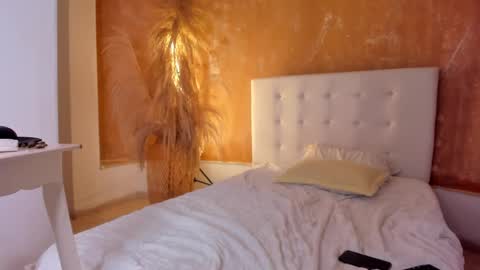 aprill_fox online show from 02-23-25, 10:49