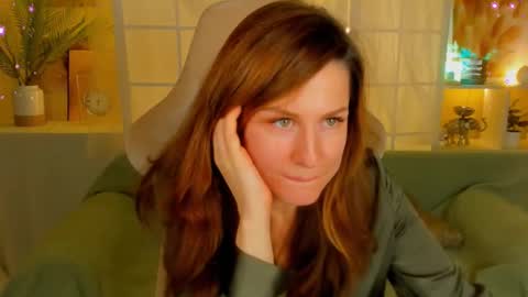 Snapshot of aprill_o_nill chatting on 12-17-24, 04:32 aprill_o_nill online show from 12-17-24, 04:32