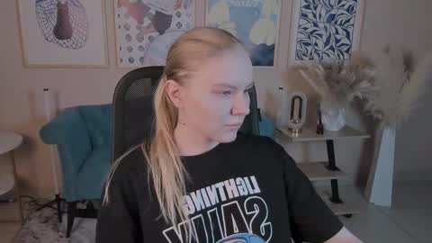 April. All year round.  online show from 11-02-25, 10:01