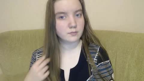 Josefin online show from 10-15-25, 01:11