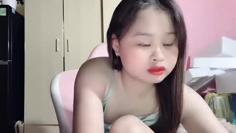 Snapshot of ara039 chatting on 09-20-25, 03:24 ara039 online show from 09-20-25, 03:24