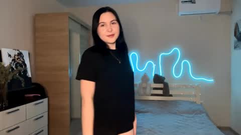 Emi online show from 04-04-26, 04:15