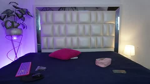 Snapshot of aradia_01 chatting on 12-12-24, 04:48 online show from 12-12-24, 04:48