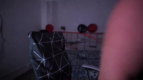 Snapshot of aradia_kiss chatting on 10-16-25, 08:43 aradia_kiss online show from 10-16-25, 08:43