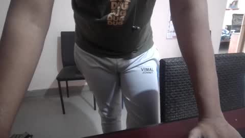 Snapshot of arahullovely chatting on 01-28-25, 06:05 Rahul online show from 01-28-25, 06:05