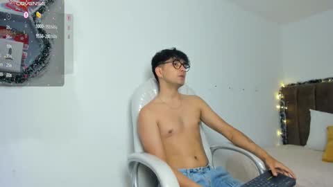 Snapshot of archie_77 chatting on 12-15-25, 07:29 Archie online show from 12-15-25, 07:29