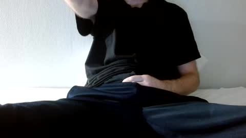 Arek online show from 10-31-25, 09:05