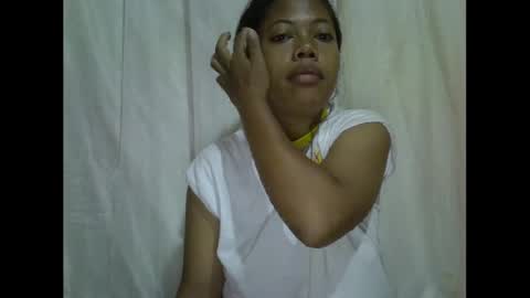 Snapshot of arellah chatting on 03-08-25, 11:49 arellah online show from 03-08-25, 11:49