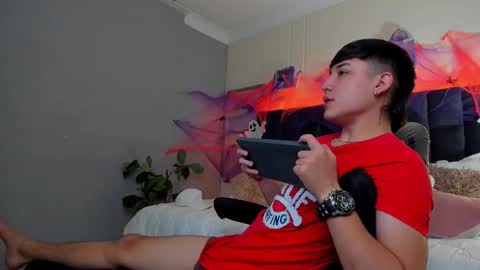 Ares online show from 10-10-25, 02:27