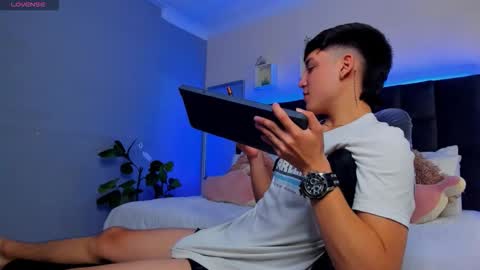 Ares online show from 12-05-25, 03:20