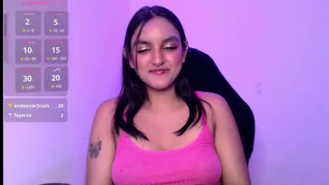 Snapshot of ari_20_ chatting on 11-13-25, 02:10 Bella online show from 11-13-25, 02:10