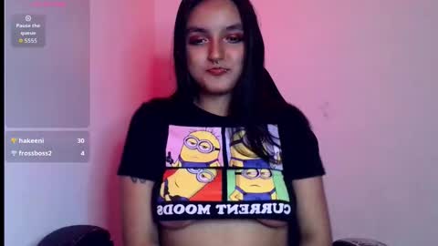 Snapshot of ari_20_ chatting on 11-14-25, 08:07 Bella online show from 11-14-25, 08:07