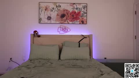 Ari and Penn online show from 03-03-25, 01:42