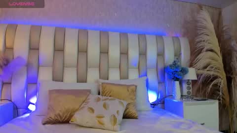 ari_lynn_ online show from 11-27-25, 03:19