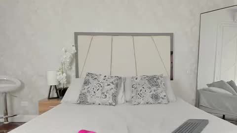 Ari Wilde online show from 01-12-26, 12:54