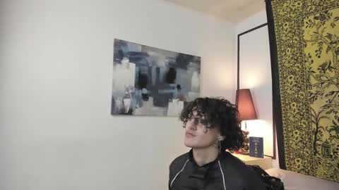 aria y orien  online show from 11-12-25, 11:10