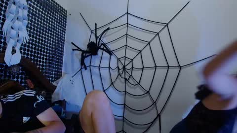 aria_arthur online show from 10-17-25, 12:52