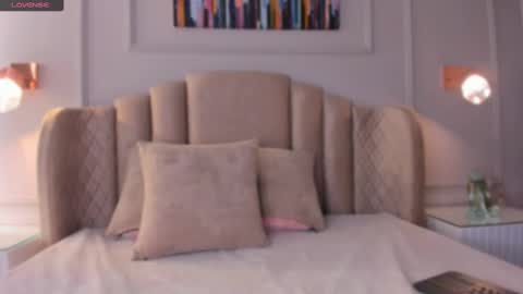 Aria  online show from 01-11-25, 02:52