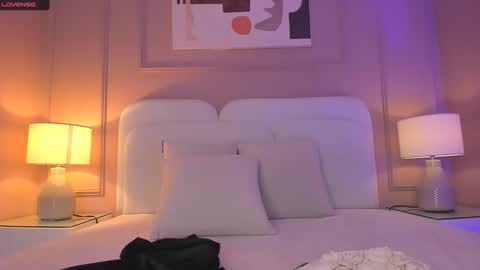 Aria  online show from 03-25-26, 02:17