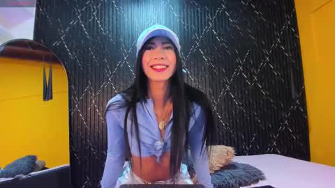 Snapshot of aria_millers_ chatting on 09-28-25, 02:33 Aria Millers online show from 09-28-25, 02:33