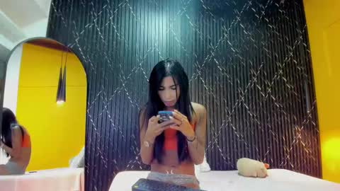 Snapshot of aria_millers_ chatting on 11-07-25, 11:43 Aria Millers online show from 11-07-25, 11:43