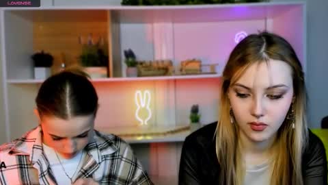 Luna online show from 11-13-25, 05:50