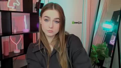 Luna online show from 11-14-25, 12:26