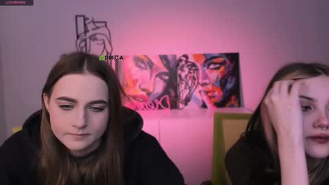 Luna online show from 11-19-25, 05:40