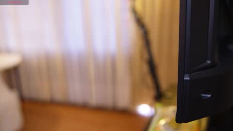 Snapshot of ariaa_isabell chatting on 10-09-25, 06:28 Ariaa online show from 10-09-25, 06:28