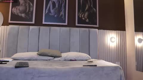 Snapshot of ariaa_isabell chatting on 11-05-25, 07:03 Ariaa online show from 11-05-25, 07:03