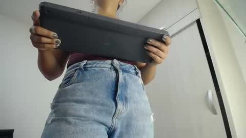 ariacoral online show from 11-27-25, 12:18