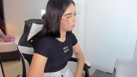 Snapshot of ariadna_boneville chatting on 02-16-26, 09:44 A R I A D N A online show from 02-16-26, 09:44