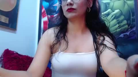 Snapshot of ariadna_wells chatting on 10-20-25, 02:06 A R I  online show from 10-20-25, 02:06