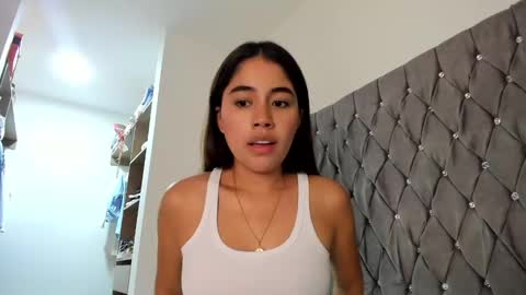 Snapshot of ariamontgomeryyy chatting on 12-21-24, 11:56 Aria Montgomery online show from 12-21-24, 11:56