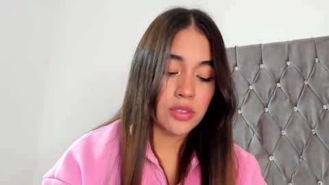 Snapshot of ariamontgomeryyy chatting on 01-29-25, 07:36 Aria Montgomery online show from 01-29-25, 07:36