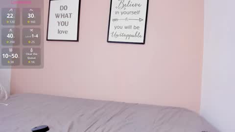 Aria Morena online show from 12-19-25, 10:06