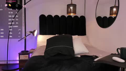 DaniAri - dimension X at night NY time online show from 02-14-25, 08:10