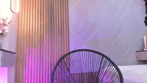 Ariana online show from 02-28-25, 12:31