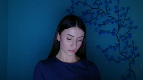 Ariana online show from 12-22-25, 12:35