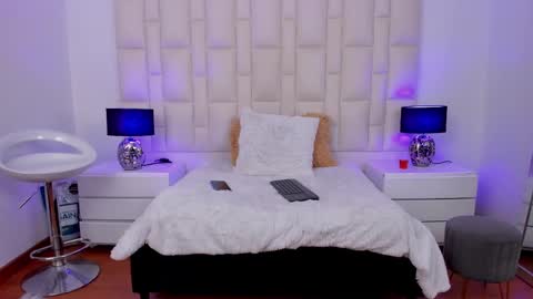  ariana  online show from 02-04-25, 08:49