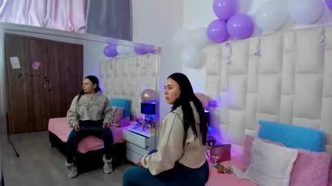  ariana  online show from 11-07-25, 03:56