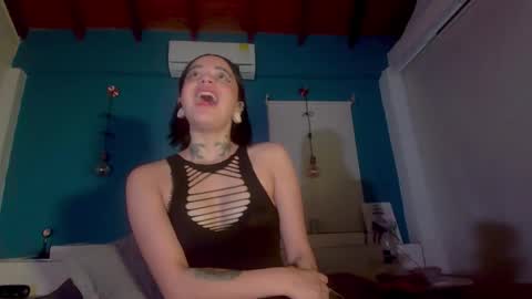 ariana_whitee online show from 10-08-25, 07:39