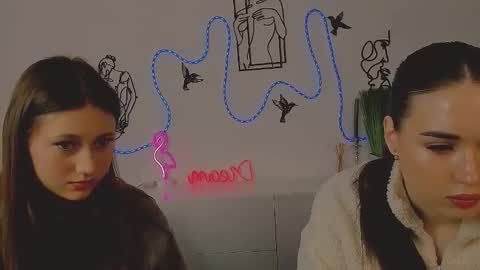 Snapshot of arianaa_cat chatting on 02-08-26, 10:18 arianaa_cat online show from 02-08-26, 10:18