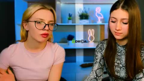 arianaa_cat online show from 03-26-26, 07:30