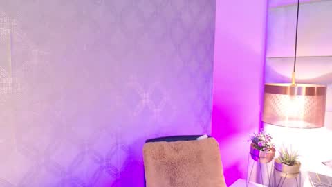 Arianaa Gray online show from 12-15-25, 03:55