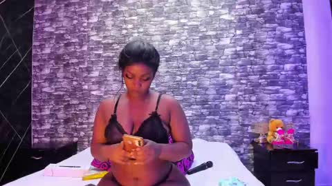 Ariana online show from 02-14-25, 12:14