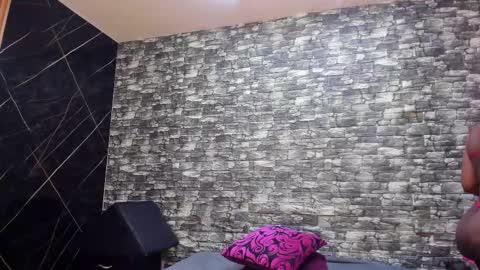 Ariana online show from 10-04-25, 11:52