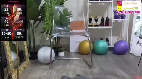 Ariana online show from 09-20-25, 06:20