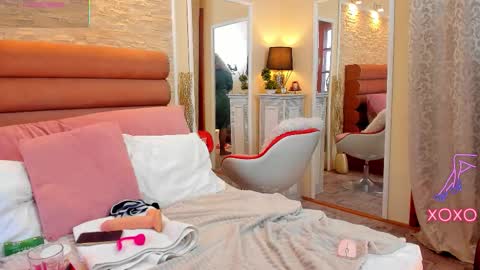 Snapshot of arianacroft_ chatting on 01-17-26, 08:08 Ariana online show from 01-17-26, 08:08